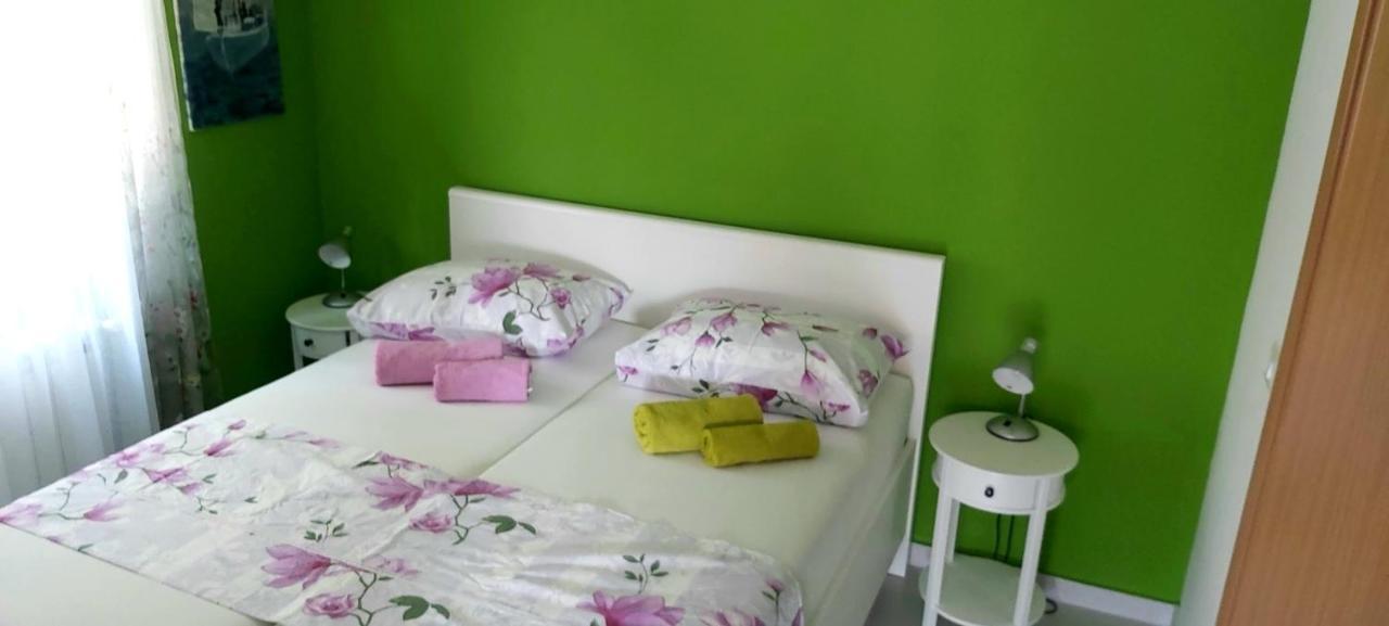 Apartments Ella Rovinj Luaran gambar