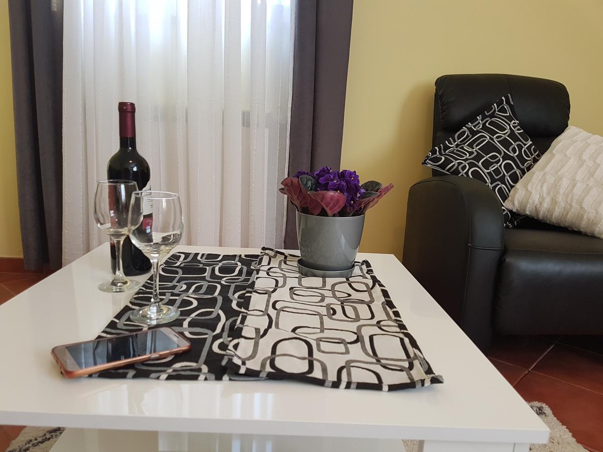 Apartments Ella Rovinj Luaran gambar