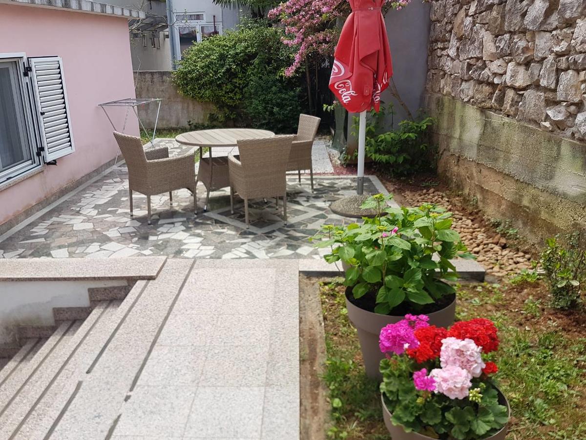 Apartments Ella Rovinj Luaran gambar