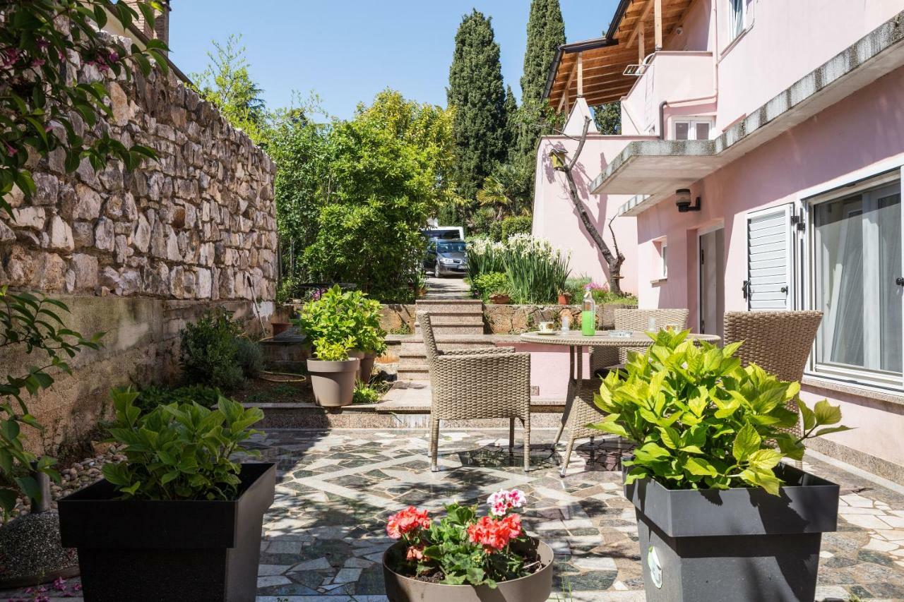 Apartments Ella Rovinj Luaran gambar