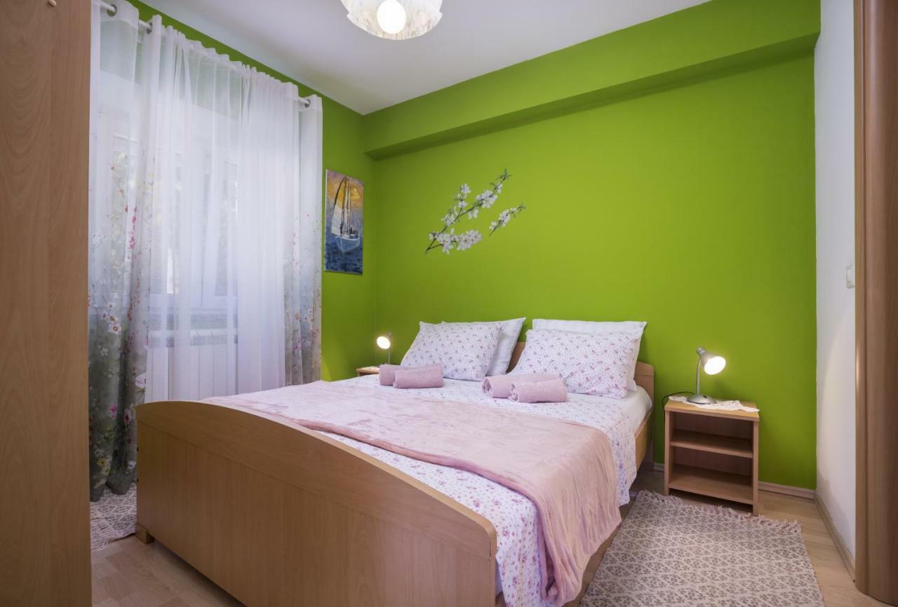 Apartments Ella Rovinj Luaran gambar